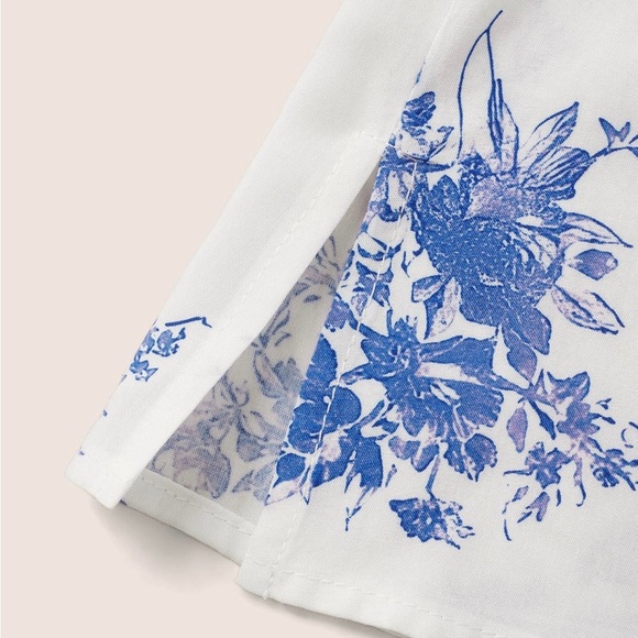 NWT BloomChic Wrap Collar White and Blue Floral Ruffle Sleeve Blouse - Picture 6 of 16